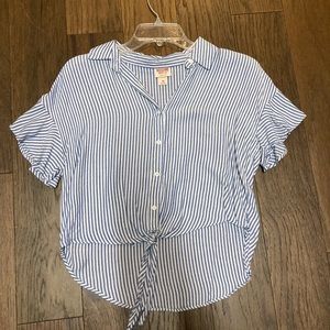 Button down tie-front tee